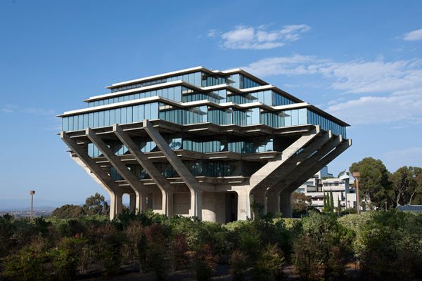 ucsd-geisel-libraryFC9492C3-F864-F695-C27B-77C039C5FC03.jpg