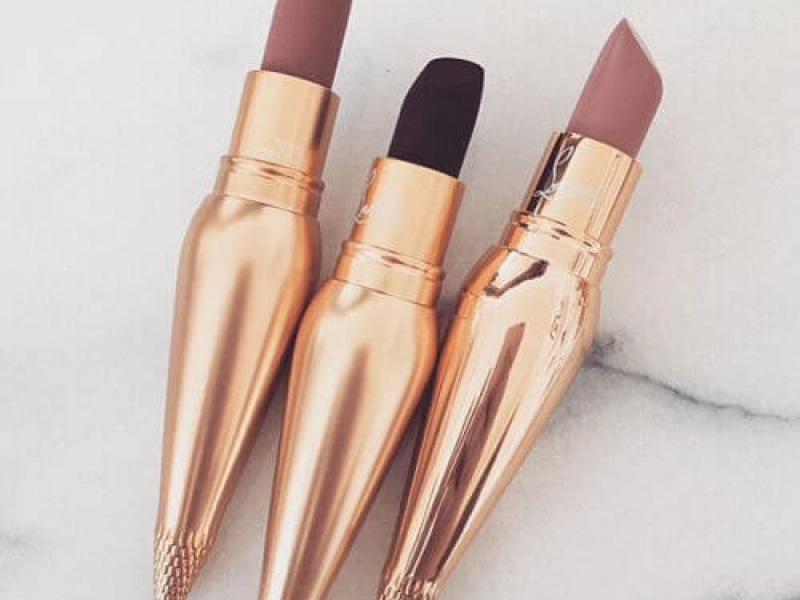 229355-different-shades-of-brown-lipstick-1EB65CE39-5CC4-FA49-3A40-0175984BFD41.jpg