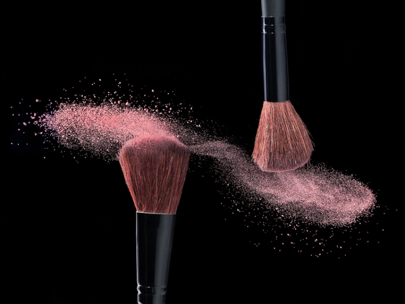 makeupchick4BE69C6B8-B176-15DE-E68D-CDE9E314A262.jpg