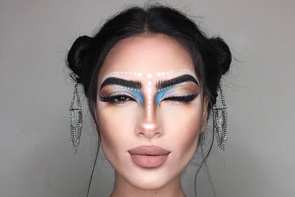 signos-zodiaco-maquillaje-7-14C55B2A3-F3CF-5C03-A71F-E1531CF35755.jpg