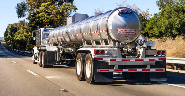 dangers-of-tanker-truck-accidents3D806E72-D152-5204-A560-B3A249D5F901.jpg