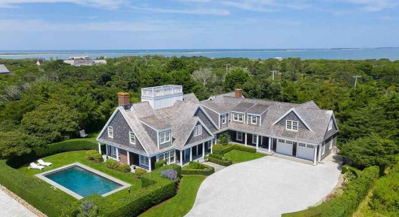 A Nantucket Beach House with 360-Degree Island Views