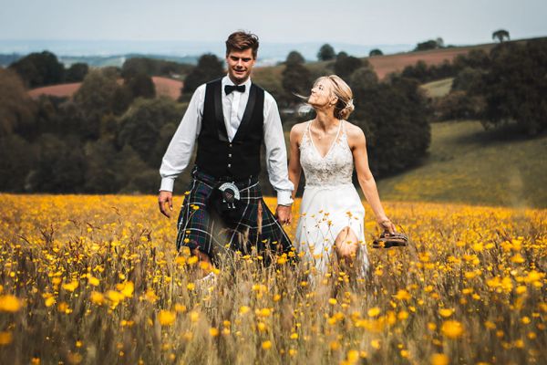 wedding-photographer-cornwall-and-devon-hannah-wilde1FD01582-E7F0-6F64-8143-273D92B71C29.jpg