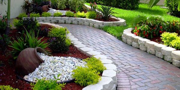 landscaping-servicesA49AA7B6-AEA5-2CA5-86A4-2FBD7C55A0B6.jpg