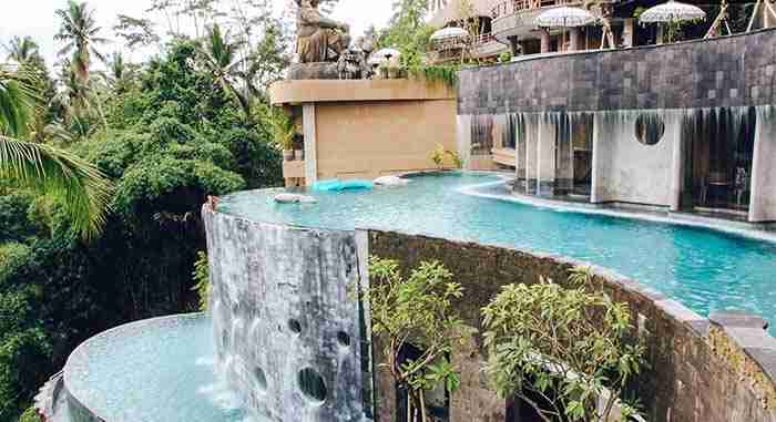 Spacious and elegant family entertainer