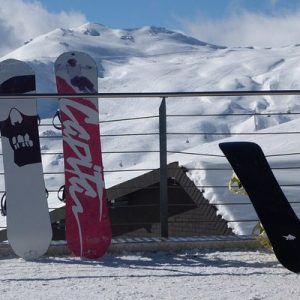 snowboards-1788203_640