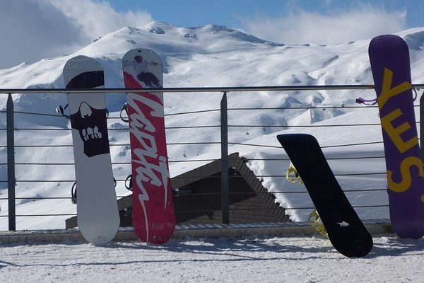 snowboards-1788203_640